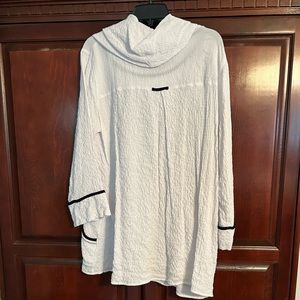 Ali Miles Pucker Knot Top - 1X